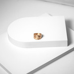 Bague plaqué or effet martelé mat bord perlé - vue D1