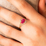 Gouden ring 375 gele robijn diamanten - gedragen 1 bekijken