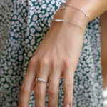 Bracelet or 375 blanc zirconias blancs - vue porté 1