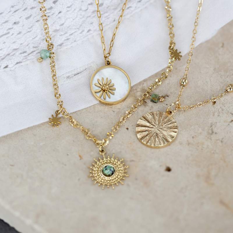 Gold-plated chased medal necklace 48 cm - view D1