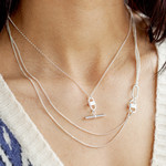 Collier argent 925, motif maille marine et T/bar. Longueur 45cm - vue porté 2