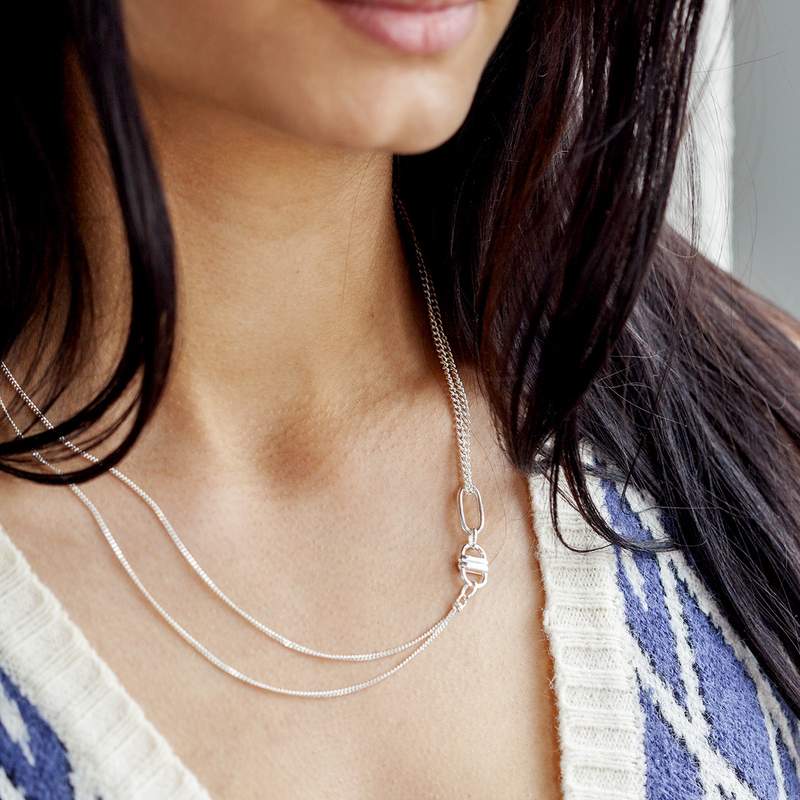 Collier argent 925 asymétrique 50cm - vue porté 1