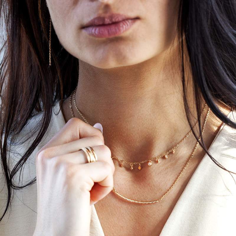 Collier plaqué or zirconias 45 cm - vue porté 3