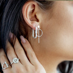 Boucles d'oreilles argent 925 motif barrette et anneau - vue porté 2
