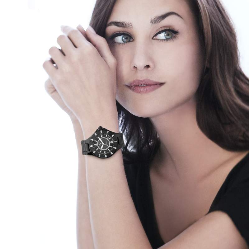 Montre Stay Original femme bracelet céramique - vue porté 1