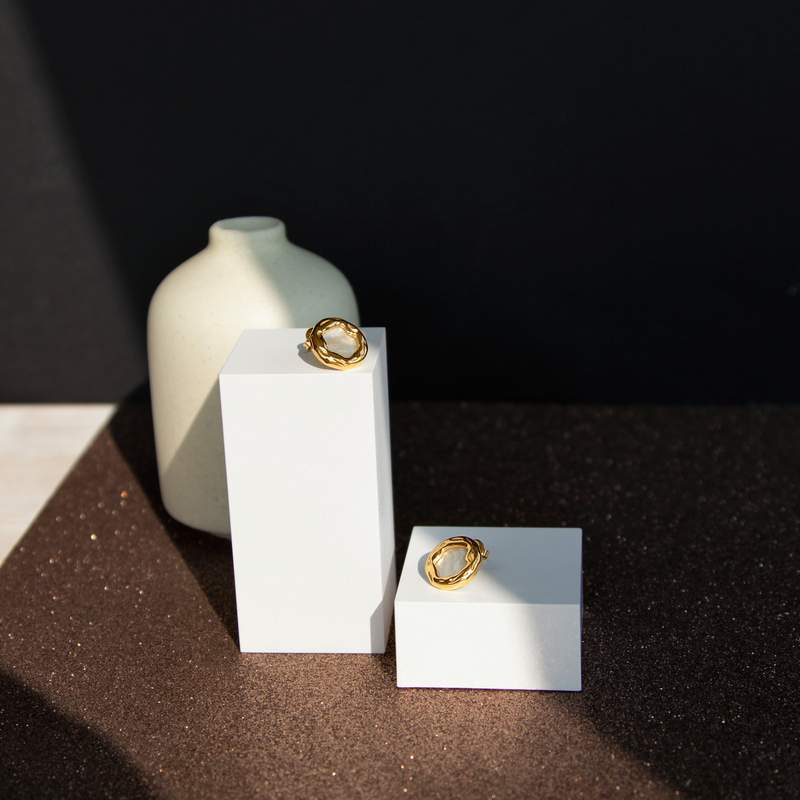Boucles d'oreilles acier jaune nacre - vue D1