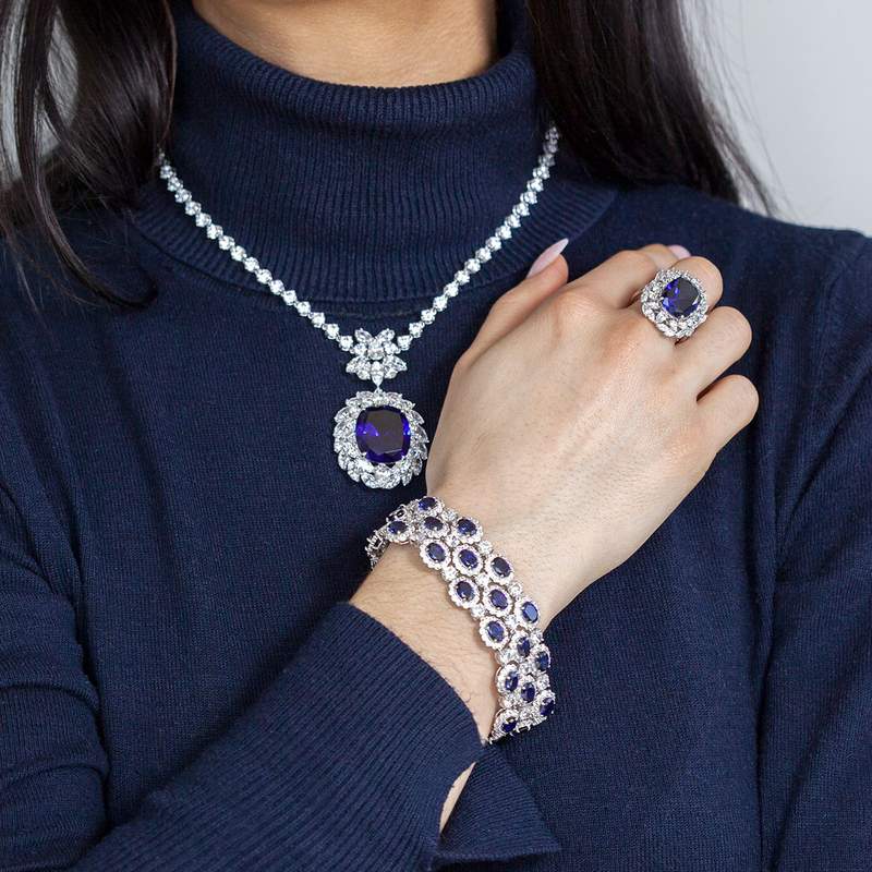Halsketting zilver 925, zirkonia's van synthetische stenen 42 cm - bekijk gedragen 2