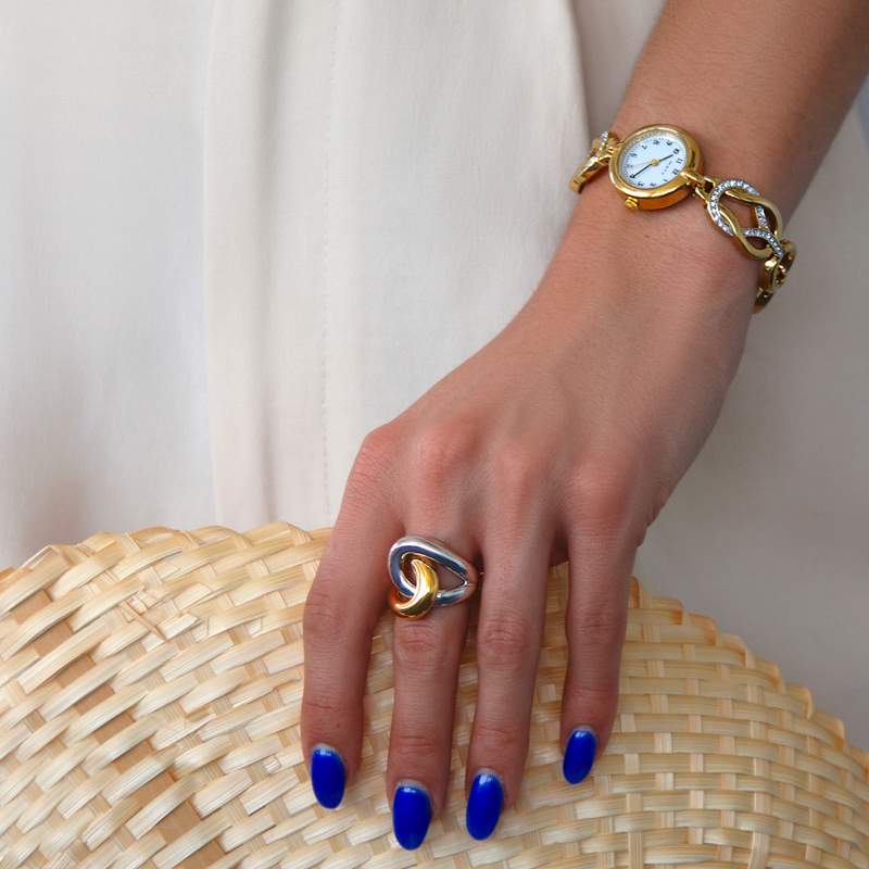 Montre femme métal doré et strass - vue porté 1