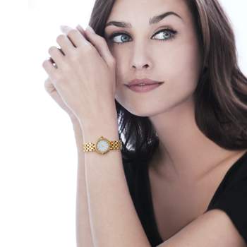 Women's watch with plated metal bracelet