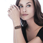 Montre femme bracelet métal marron - vue porté 1