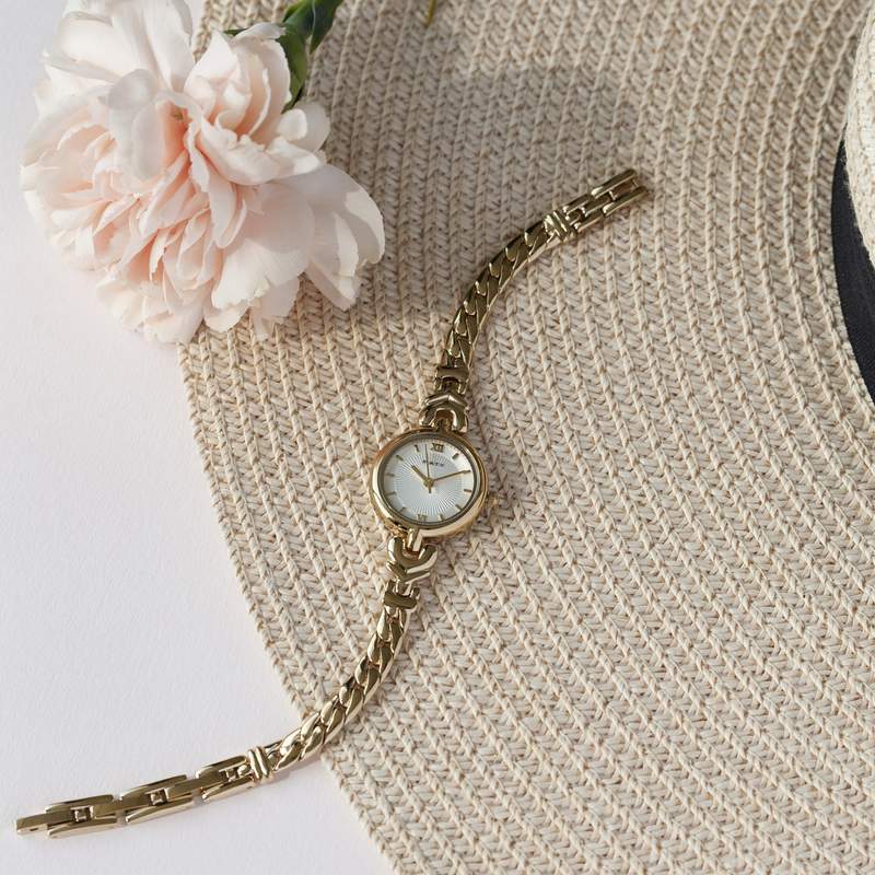 Montre femme dorée - vue D3
