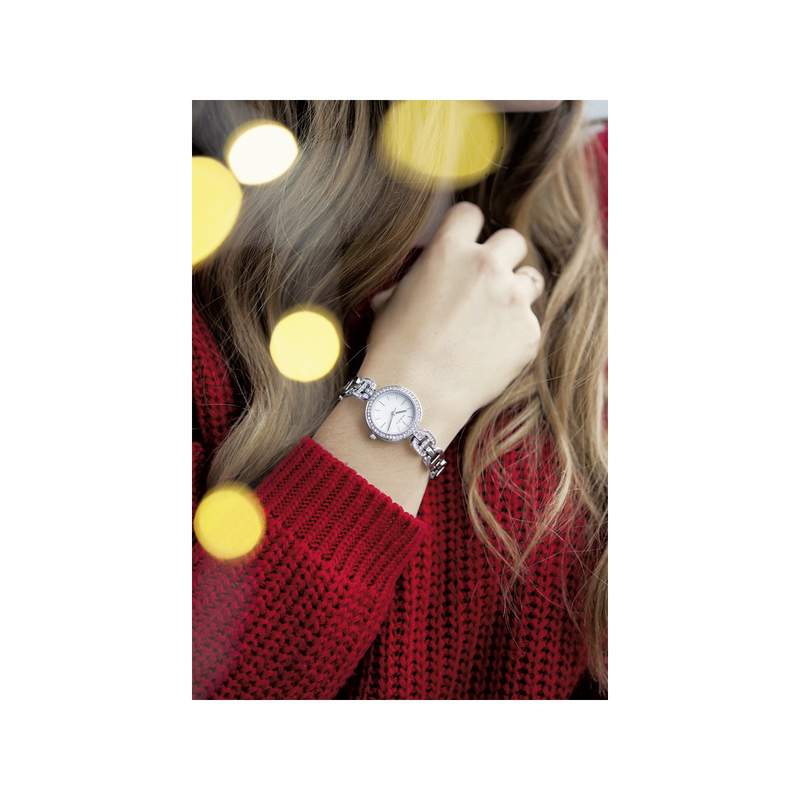 Montre femme chromée strass - vue porté 2