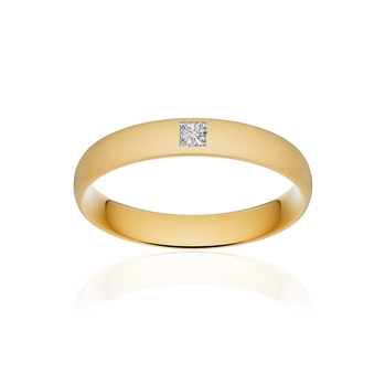 Alliance or 750 jaune sablé demi-jonc confort 4mm diamant princesse