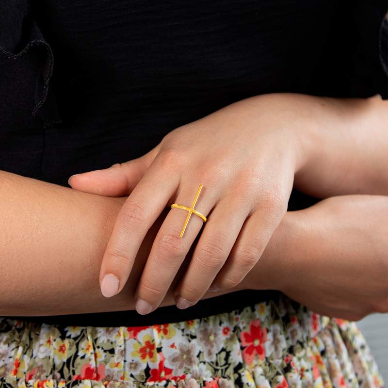 Bague plaqué or jaune, motif barre - vue porté 1