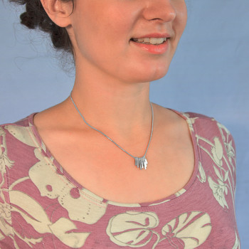 Collier acier motif bâtonnet longueur réglable 40.5 à 46 cm