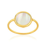 Bague or 750 jaune nacre blanche ronde. - vue 1