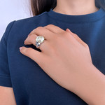 Bague argent 925 zirconias vert clair et blanc - vue porté 1