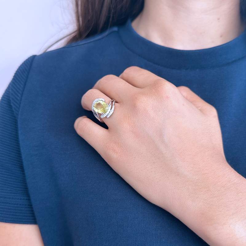 Bague argent 925 quartz jaune clair, zirconias - vue porté 1