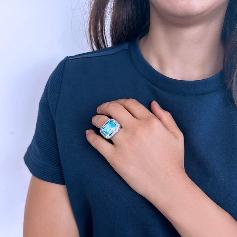 Bague argent 925 pierre synthétique bleue zirconias - vue porté 1