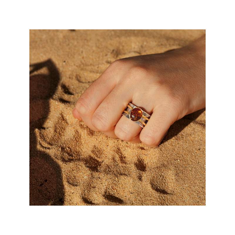 Bague argent 925 2 tons ambre ovale - vue porté 1