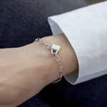 Bracelet argent 925 motif cadenas 18 cm - vue porté 1