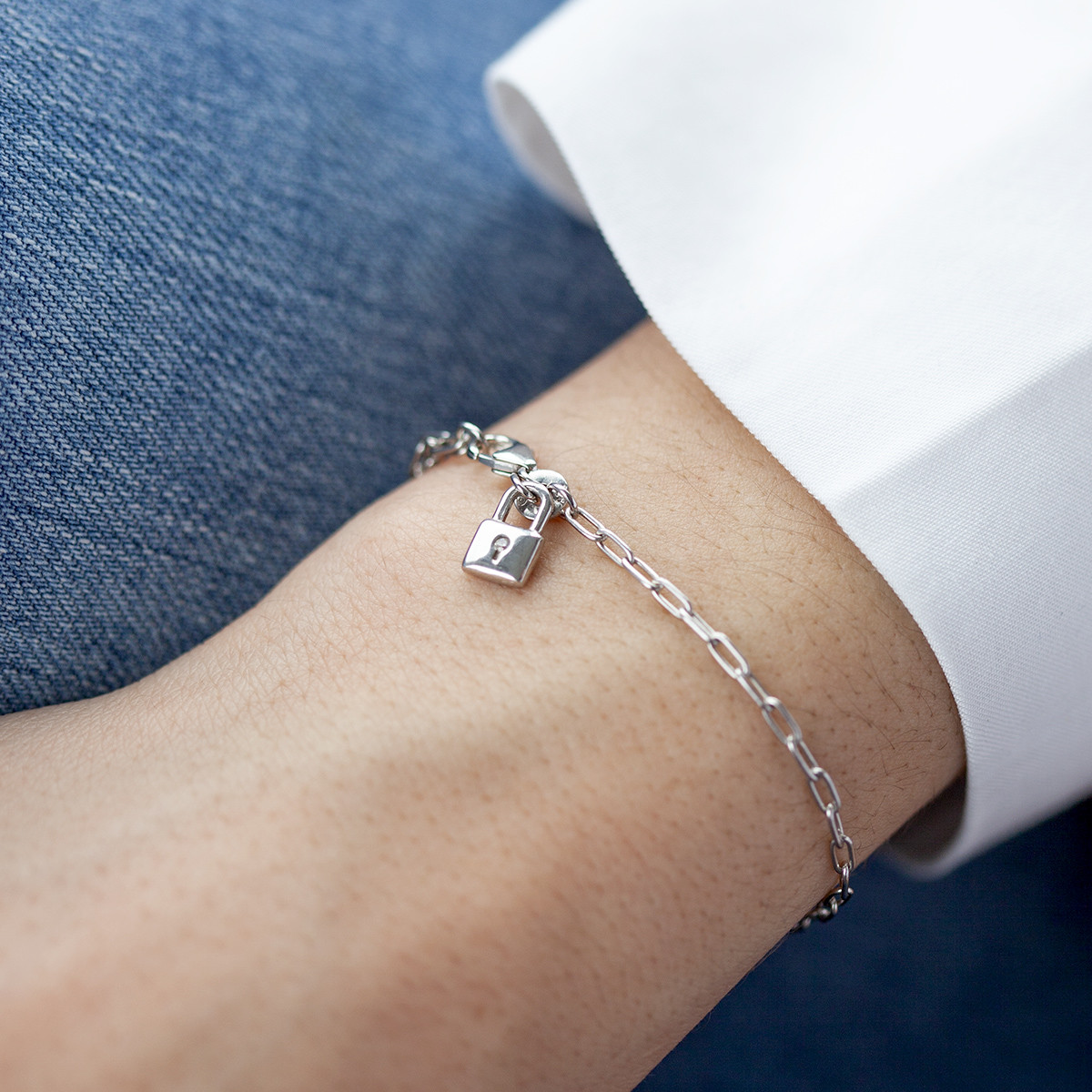 Bracelet argent 925, motif cadenas zirconia 18 cm - vue porté 1