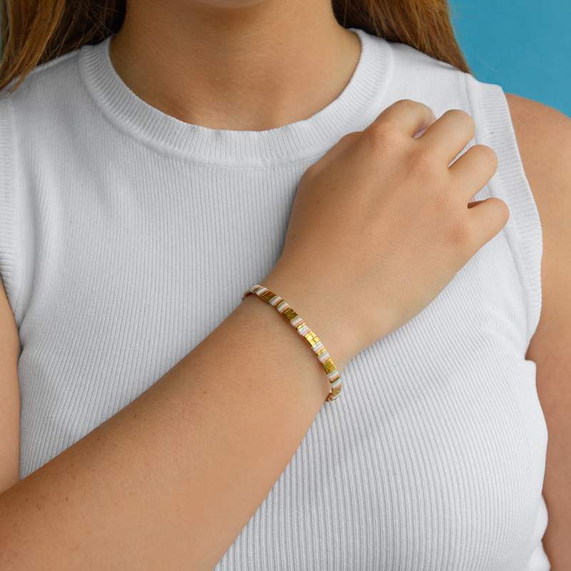 Bracelet élastique perles japonaises MIYUKI en verre émaillé ton doré blanc rose - vue 1