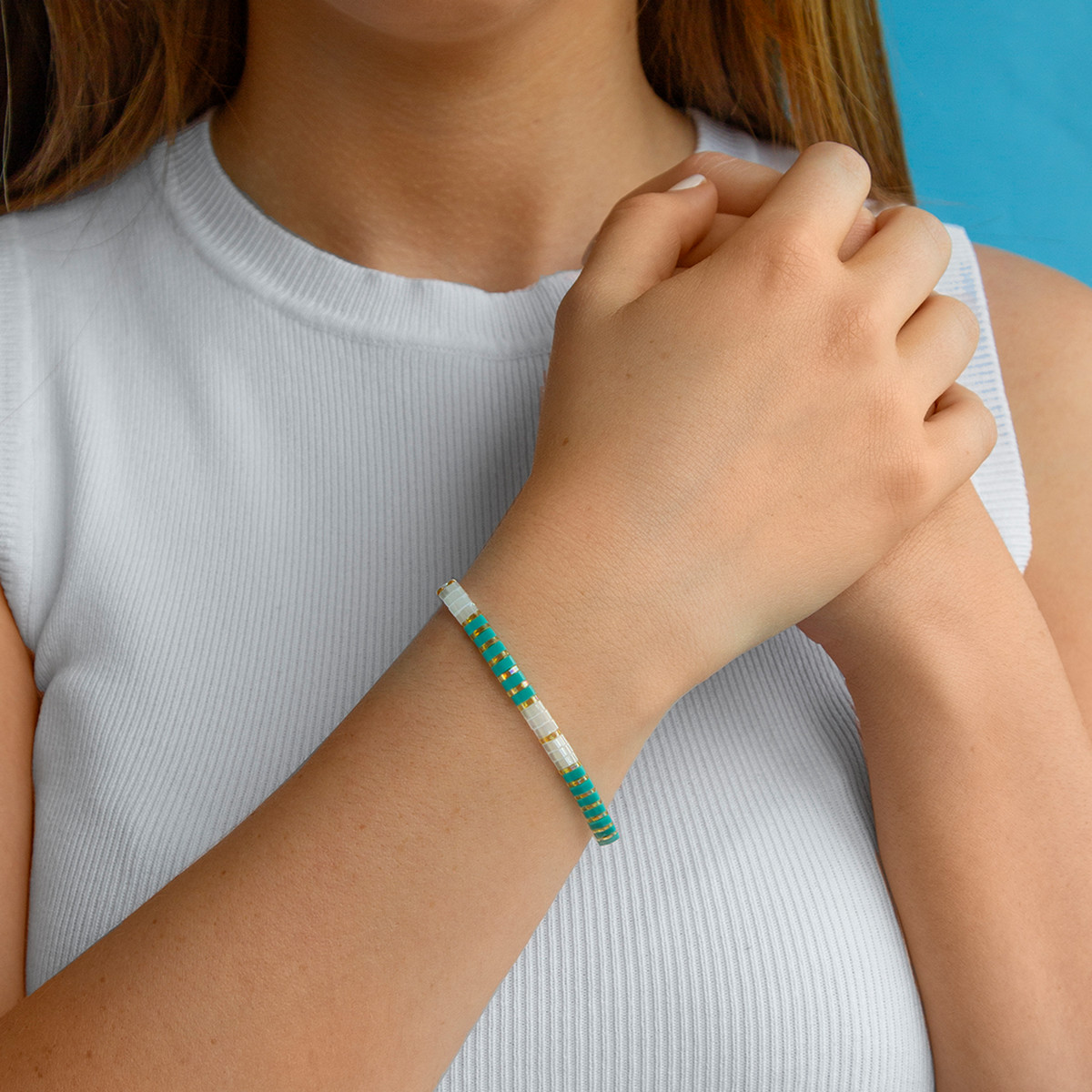 Bracelet élastique perles japonaises MIYUKI en verre émaille ton blanc vert et doré