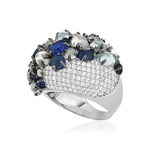 Bague argent 925 et ruthénium noir, pierres imitations bleues, zirconias. - vue D1
