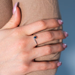 Bague 2 ors 375 saphir - vue porté 1