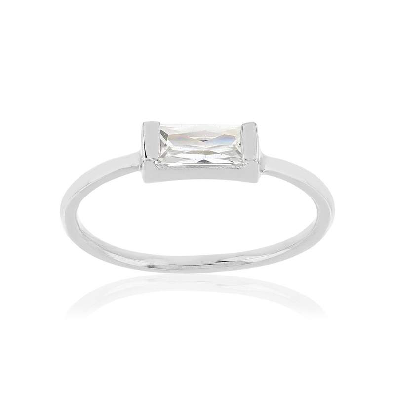 Zilveren ring met zirkonia's - aanzicht 1