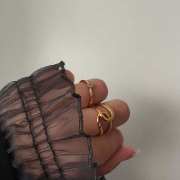 Bague plaqué or jaune zirconias blancs