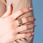 Bague or 375 jaune - vue porté 1