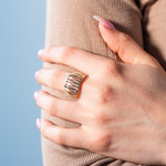 Bague or 375 jaune - vue porté 1