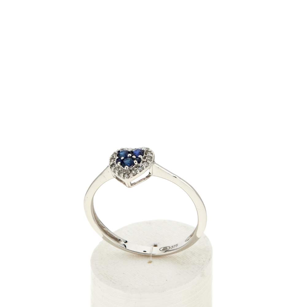 Bague or 375 blanc saphirs diamants motif coeur - vue 2