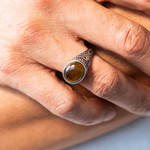 Bague argent 925 oeil de tigres - vue porté 1