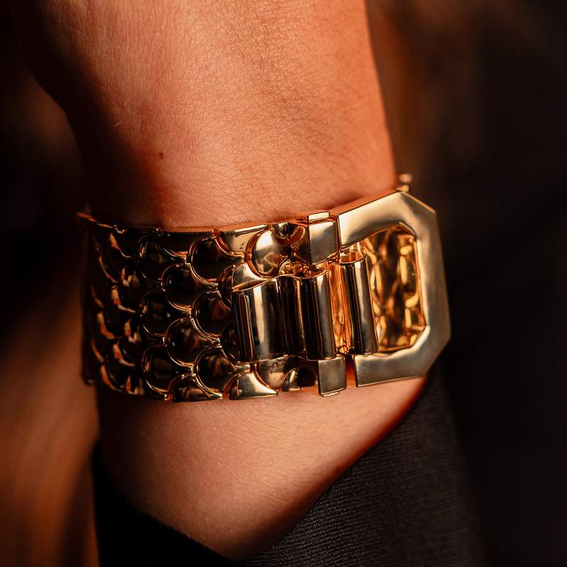 Bracelet maille plaqué or jaune écailles 18cm - vue porté 1