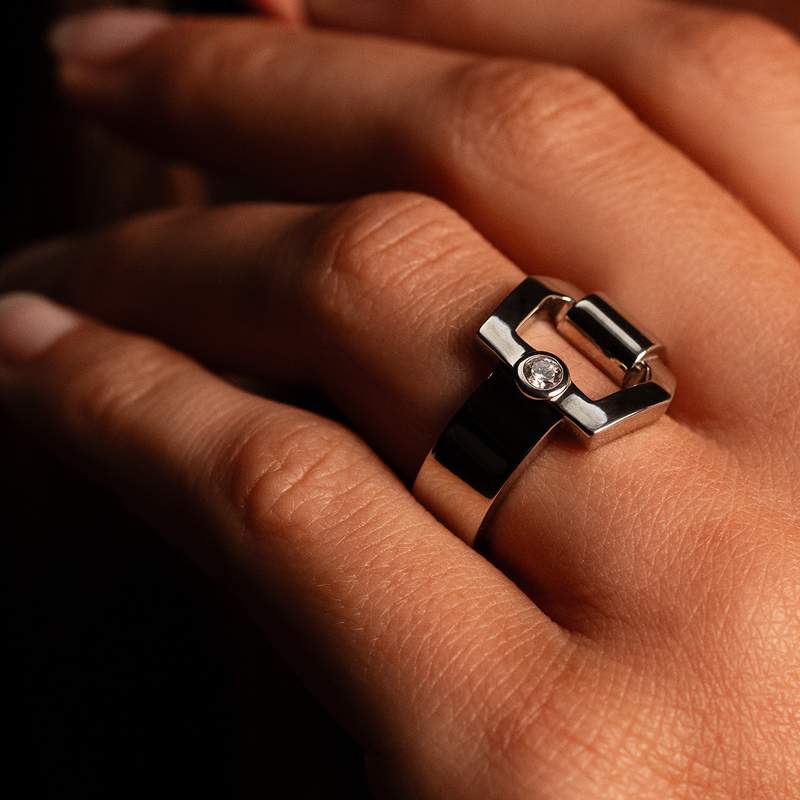 Bague argent 925 boucle et zirconia - vue porté 1