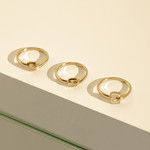 Recycled gold ring 750 yellow buckle and diamond half-turn - view D2