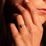 750 yellow gold ring with diamond clasp - on-hand view 1