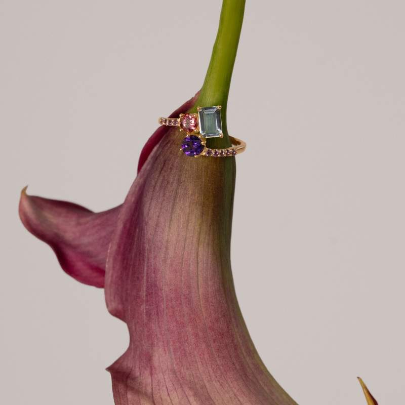 Bague or 375 pierres fines - vue D1