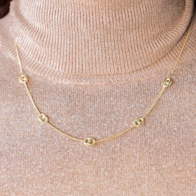 Collier or 375 jaune 5 motifs grain de café 45 cm - vue porté 2