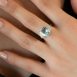 Bague or 375 2 tons topaze traitée et zirconias - vue porté 1