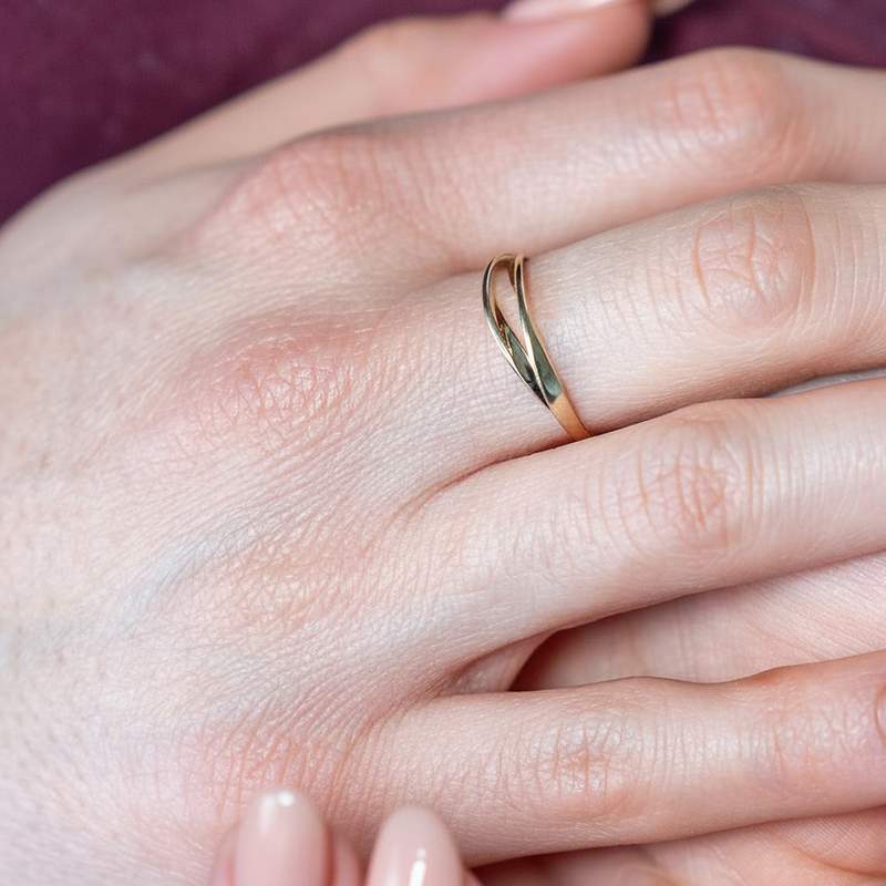 Bague or 375 jaune - vue porté 1