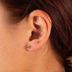 Boucles d'oreilles or 375 blanc saphirs ronds - vue porté 1