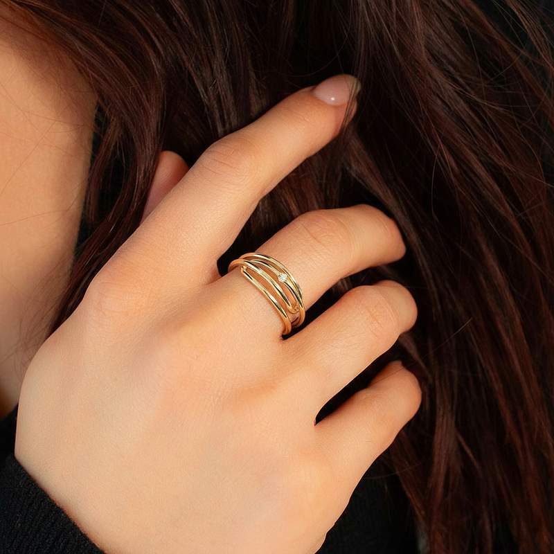 Bague or 375 jaune diamant - vue porté 1