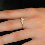 Bague or 375 jaune zirconias - vue porté 1