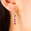 Boucles d'oreilles or 375 2 tons dormeuses rubis diamants - vue Vporté 2