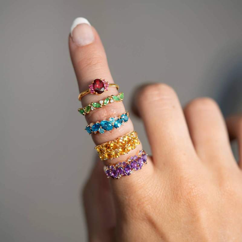 Bague or 375 jaune citrines et diamants - vue porté 2