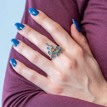 375 yellow gold ring with diamonds and treated topazes